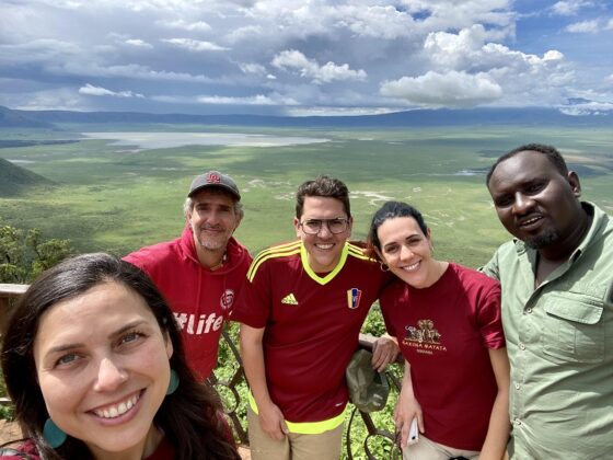 Foto de grupo en Ngorongoro. Por Claudia